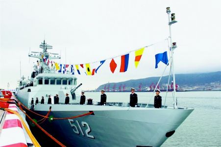 海軍節(jié)70周年慶典在青島隆重舉行，回顧歷史，展望未來(lái)，海軍節(jié)70周年慶典回顧歷史展望未來(lái)，青島隆重舉行盛大慶典