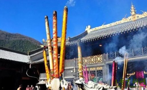 六種人不宜去寺院，了解并尊重場(chǎng)所的特殊性，六種人不適合進(jìn)入寺院，尊重場(chǎng)所特殊性的指南