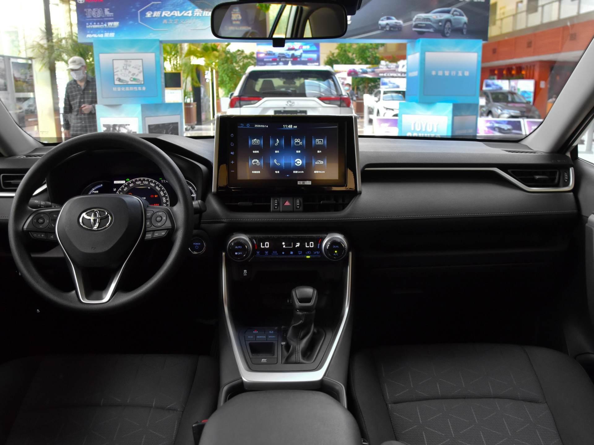 豐田RAV4，卓越性能與獨(dú)特設(shè)計(jì)的完美結(jié)合，豐田RAV4，卓越性能與獨(dú)特設(shè)計(jì)的融合典范
