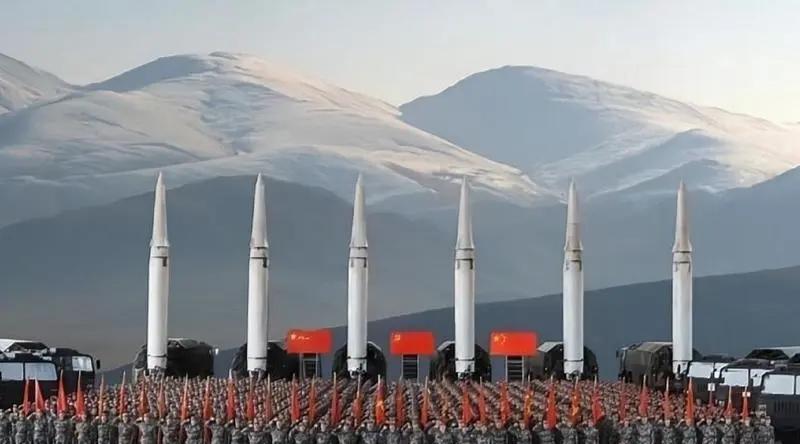 中國核武由誰下命令，深度解析中國核力量決策機(jī)制，中國核力量決策機(jī)制深度解析，誰掌握核武下令權(quán)？