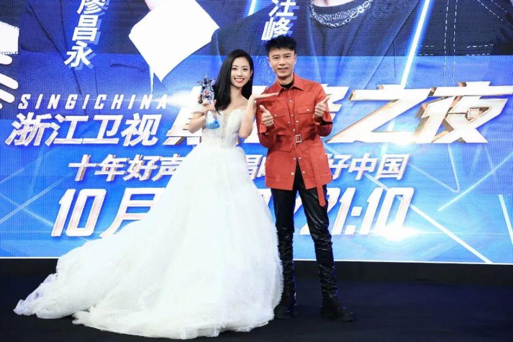 李榮浩個(gè)人資料簡(jiǎn)介，李榮浩個(gè)人簡(jiǎn)介
