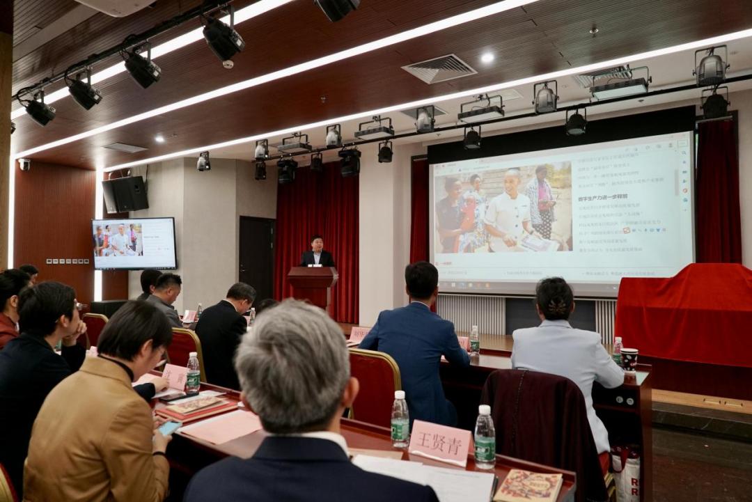 財經(jīng)新聞最新消息，全球經(jīng)濟動態(tài)與影響，全球經(jīng)濟動態(tài)更新，財經(jīng)新聞最新消息及全球影響分析