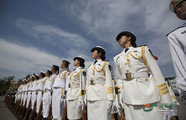 揭秘三軍儀仗隊女兵訓(xùn)練，訓(xùn)練視頻展現(xiàn)堅毅與榮耀，三軍儀仗隊女兵訓(xùn)練揭秘，展現(xiàn)堅毅與榮耀的訓(xùn)練視頻