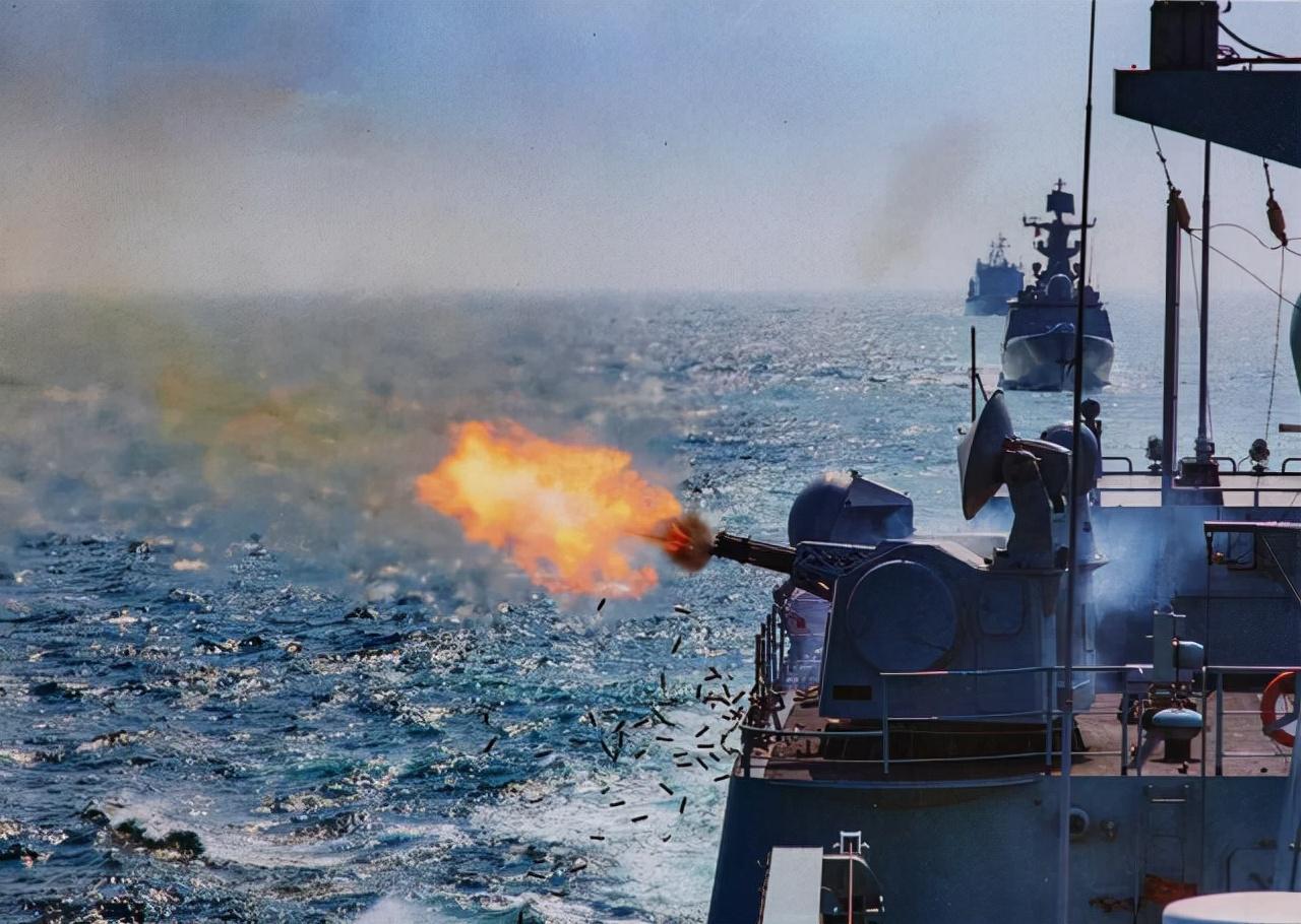 兩棲攻擊艦075，中國海軍的新興力量，中國海軍新興力量，兩棲攻擊艦075亮相