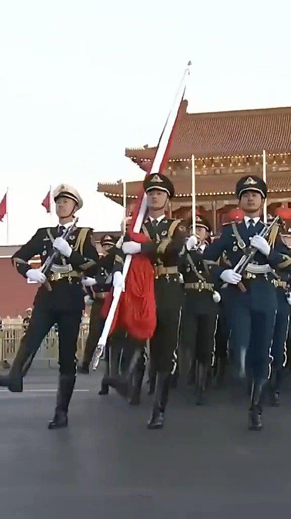 三軍儀仗隊(duì)圖片壁紙，展現(xiàn)榮耀與力量，三軍儀仗隊(duì)壁紙，榮耀與力量的展現(xiàn)