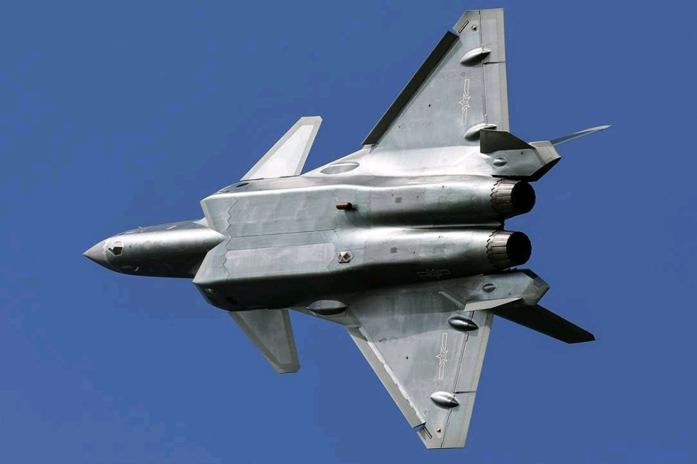 殲20高級仿真飛機(jī)模型，探索航空領(lǐng)域的巔峰之作，殲20高級仿真飛機(jī)模型，航空領(lǐng)域巔峰探索的杰出代表