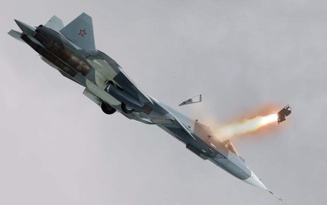 米格41重型截?fù)魴C(jī)，探索空中巨無霸的傳奇之旅，米格41重型截?fù)魴C(jī)，空中巨無霸的傳奇探索之旅