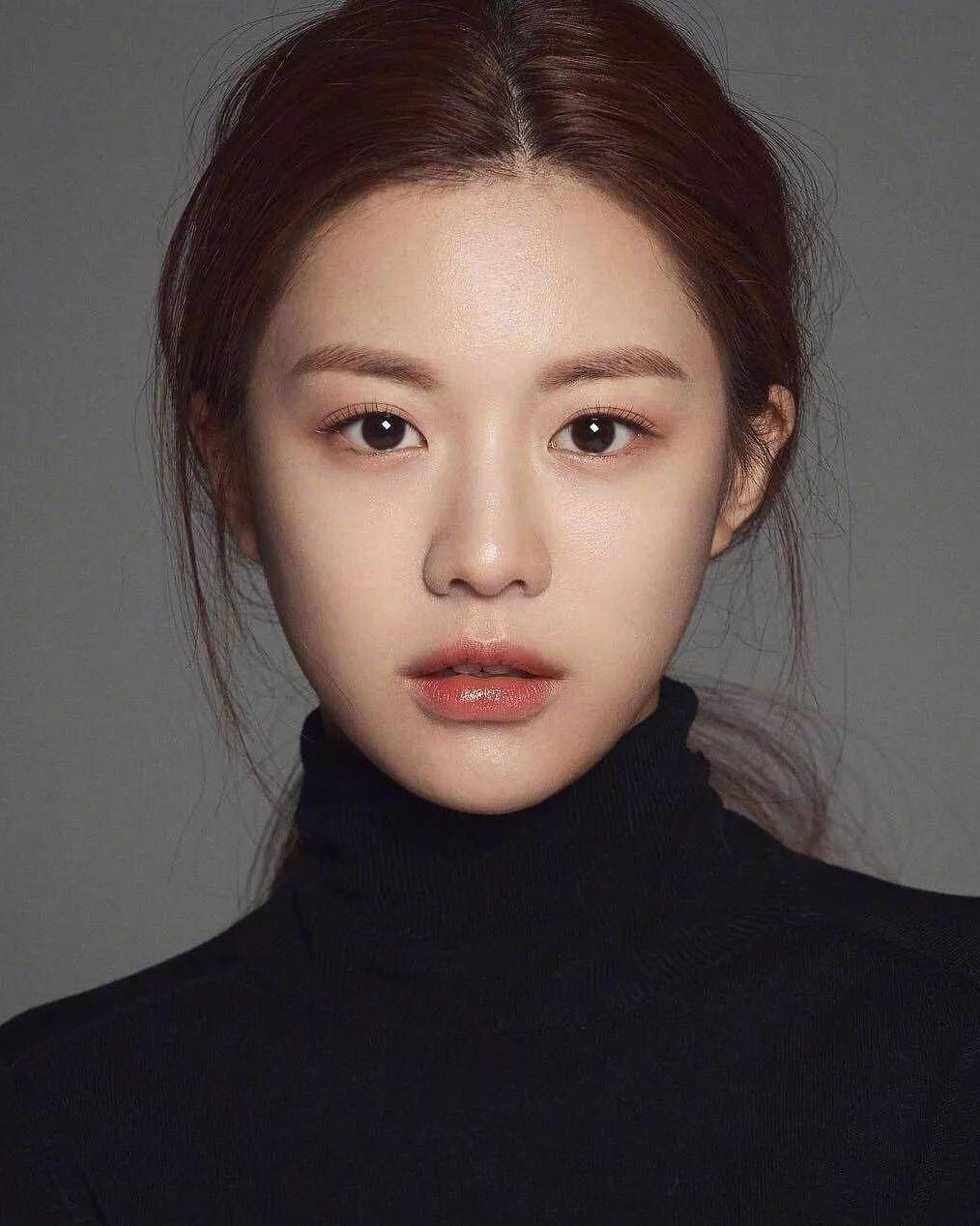 女星整容前后，揭秘背后的故事與變化，揭秘女星整容前后的故事與變化