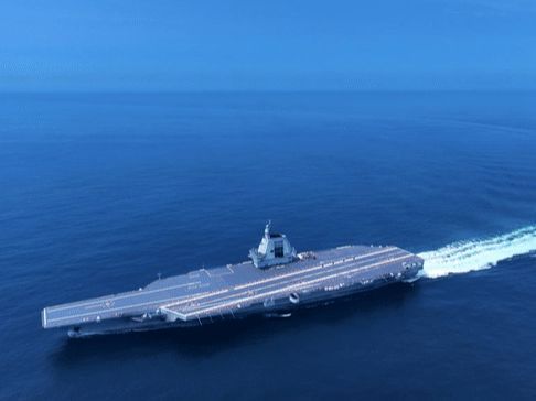 揭秘福建艦的真實(shí)排水量，是否只有傳聞中的8萬噸？，揭秘福建艦排水量真相，傳聞中的8萬噸是否準(zhǔn)確？
