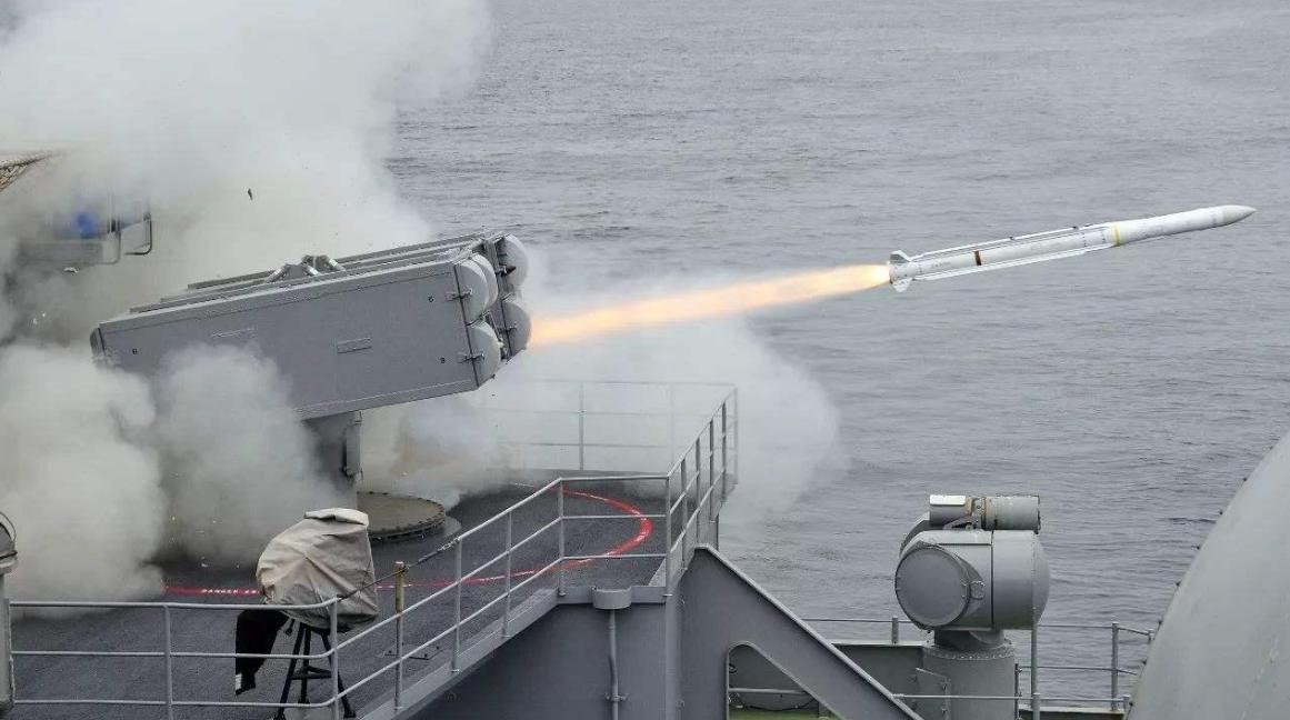 軍事頭條新聞聚焦南海，動(dòng)態(tài)與影響深度解析，南海軍事動(dòng)態(tài)深度解析，軍事頭條新聞聚焦其影響與動(dòng)態(tài)