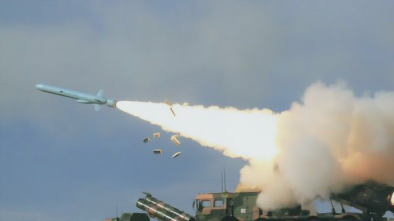 鷹擊長空，鷹擊62反艦導彈，技術威力與戰(zhàn)略應用，鷹擊長空，鷹擊62反艦導彈的技術威力與戰(zhàn)略應用探究