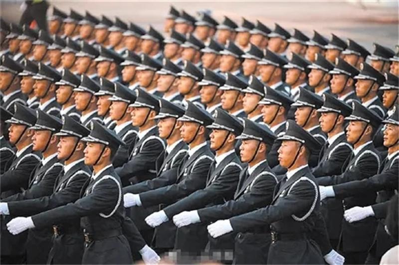 中國五大戰(zhàn)區(qū)實(shí)力對(duì)比，誰最強(qiáng)？，中國五大戰(zhàn)區(qū)實(shí)力對(duì)比，誰領(lǐng)風(fēng)騷？