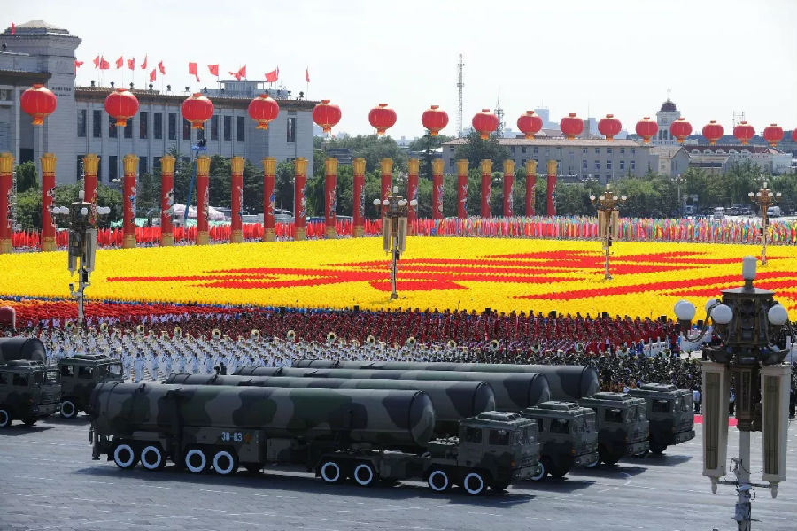 央視高清直播，回顧2009年國慶閱兵盛典，央視高清直播回顧，2009年國慶閱兵盛典盛況空前
