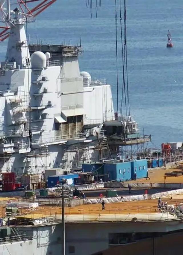 山東艦航母簡(jiǎn)介，長(zhǎng)度與實(shí)力的象征，山東艦航母概覽，長(zhǎng)度與實(shí)力的標(biāo)志