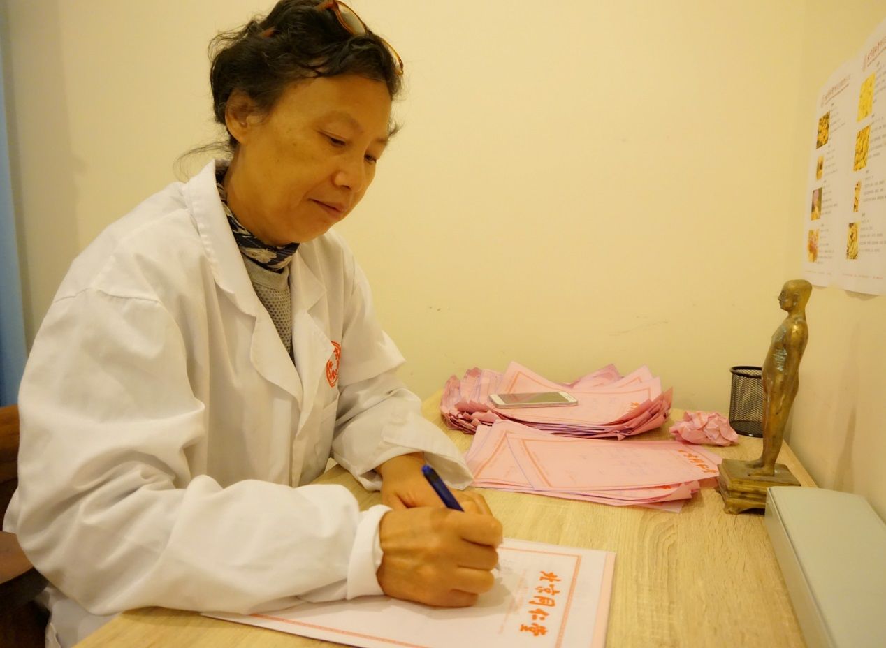 婦科醫(yī)生，守護女性健康的守護者，婦科醫(yī)生，女性健康的守護者