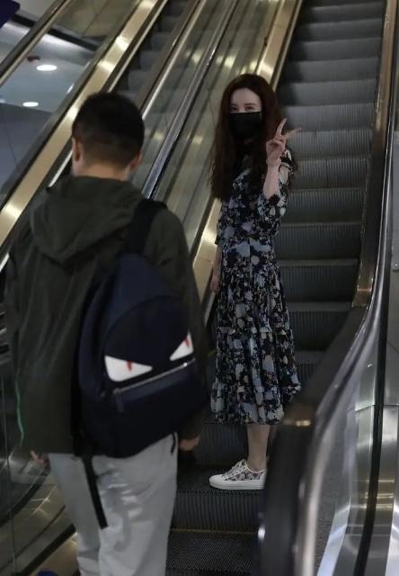 張萌個(gè)人資料簡(jiǎn)介及老公，深度探索與揭秘，張萌背景揭秘，個(gè)人資料和神秘老公全解析