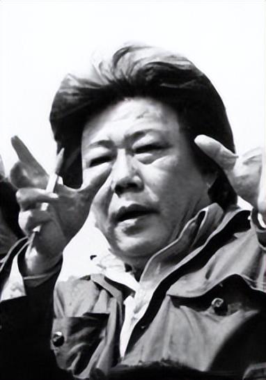 何家勁個(gè)人資料，一位備受矚目的娛樂圈巨星，何家勁，娛樂圈備受矚目的巨星個(gè)人資料揭秘