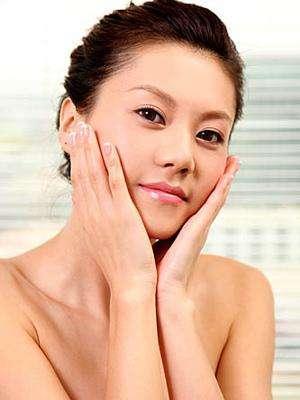 經(jīng)常被男人滋潤的女人皮膚會好嗎？深度解析背后的真相，深度解析，男人滋潤對女人皮膚的影響真相探討