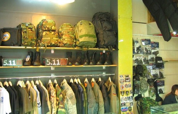 正規(guī)部隊(duì)軍品店，品質(zhì)保證與信譽(yù)之選，正規(guī)部隊(duì)軍品店，品質(zhì)與信譽(yù)的保障之選