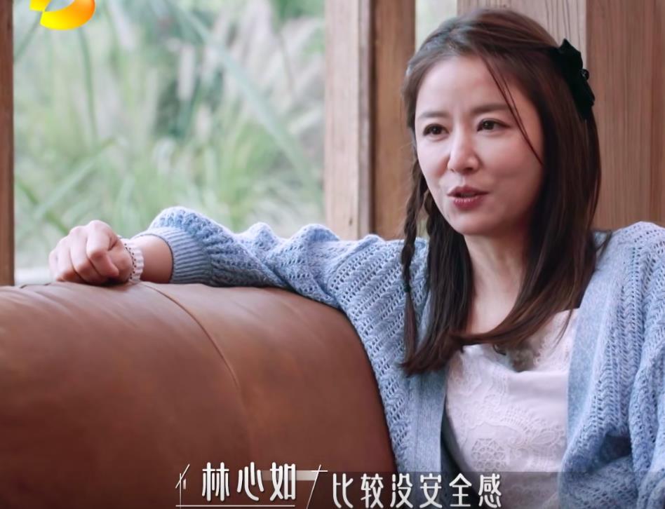 明星大八卦，揭秘娛樂圈背后的故事，揭秘娛樂圈背后的故事，明星大八卦揭秘！