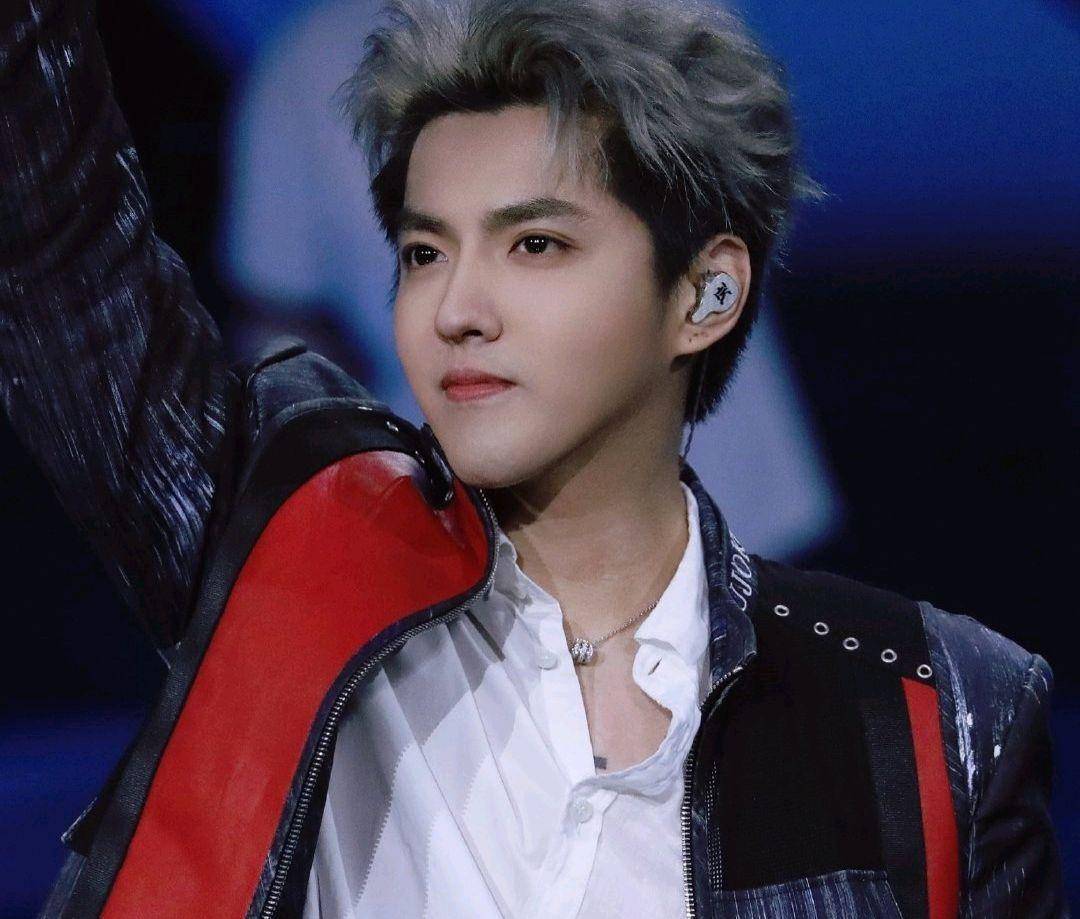 吳亦凡被誰害了，深度探討事件背后的真相，吳亦凡事件真相深度探討，誰才是幕后黑手？