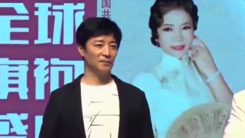 何中華老婆