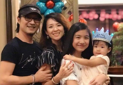 娛樂圈熱門事件曝光，揭秘背后的真相與熱議，娛樂圈熱門事件揭秘，真相與熱議的背后故事