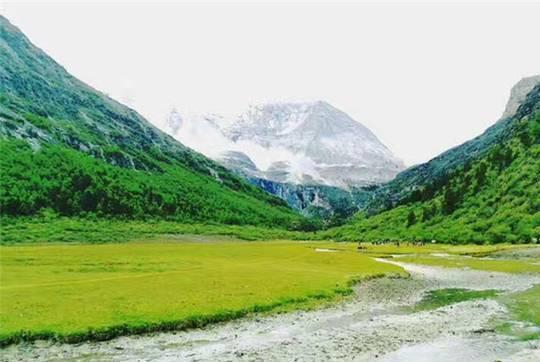 成都到稻城亞丁，最便捷的旅行攻略，成都到稻城亞丁，便捷旅行攻略大全