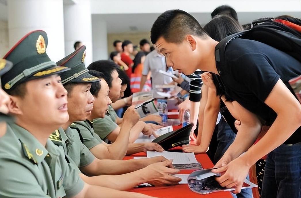 大學生當兵2023年政策待遇詳解，2023年大學生當兵政策待遇詳解