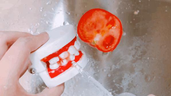 為什么醫(yī)生不推薦洗牙？深度解析背后的原因，深度解析，醫(yī)生不推薦洗牙的背后原因