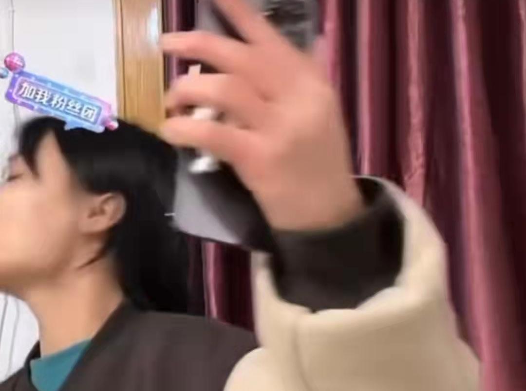 樊小慧近況曝光，成長、變化與公眾關(guān)注，樊小慧的成長軌跡與變化，公眾關(guān)注下的新動態(tài)曝光