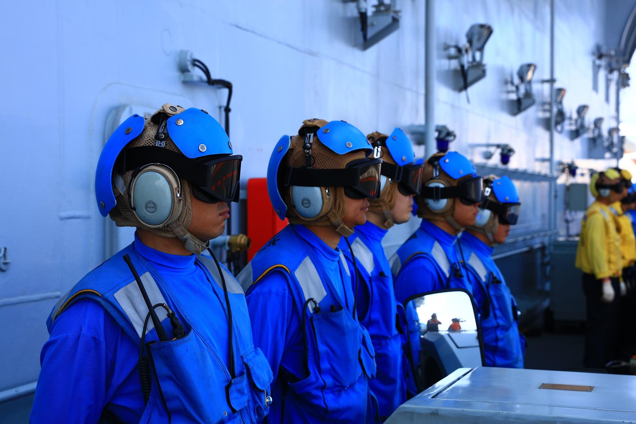 海南艦簡(jiǎn)介——中國(guó)海軍新一代戰(zhàn)艦的杰出代表，海南艦簡(jiǎn)介，中國(guó)海軍新一代戰(zhàn)艦的翹楚代表
