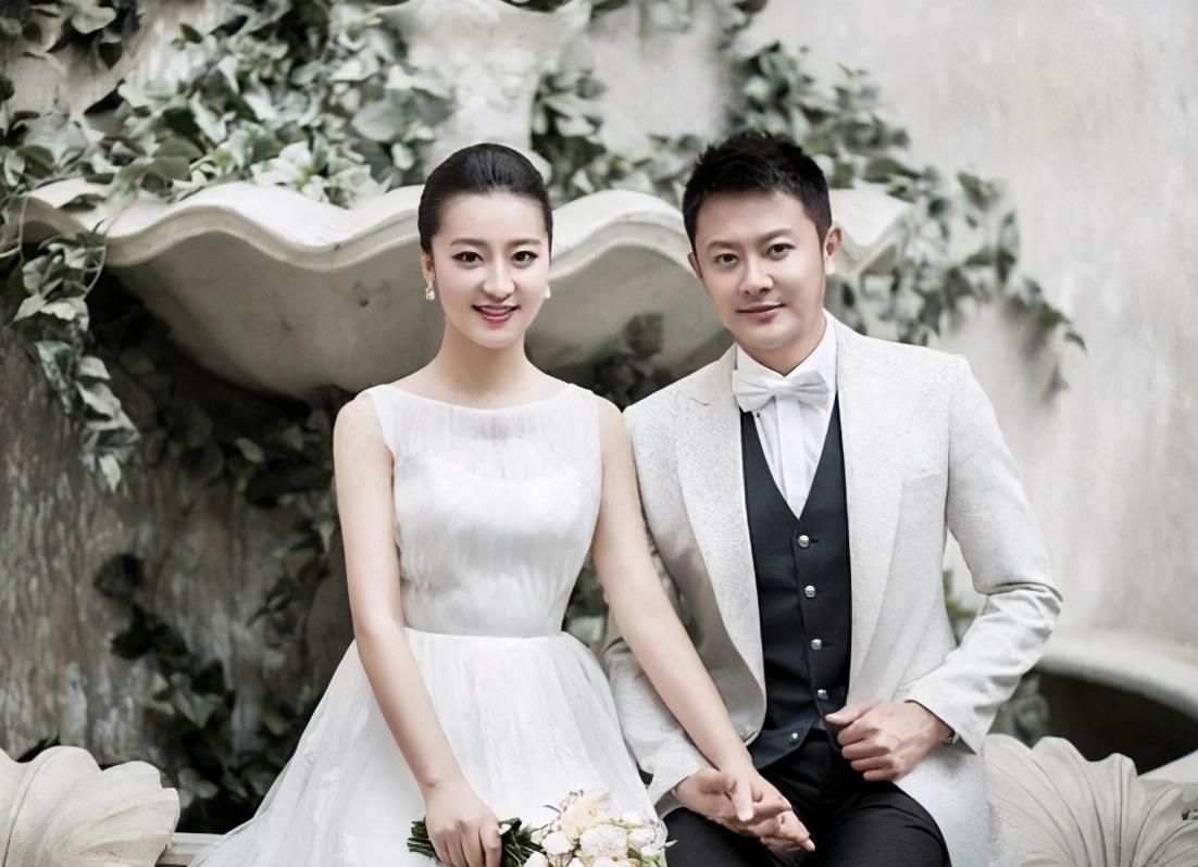 印小天現(xiàn)任老婆的個(gè)人資料揭秘，印小天現(xiàn)任老婆的神秘面紗，個(gè)人資料的深度揭秘