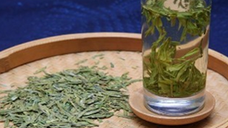 龍井茶，揭示其獨(dú)特的功效與作用，龍井茶，獨(dú)特功效與作用揭秘