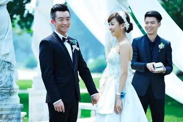 咱們結(jié)婚吧，一部動(dòng)人的現(xiàn)代都市愛情電視劇，咱們結(jié)婚吧，現(xiàn)代都市中的動(dòng)人愛情故事