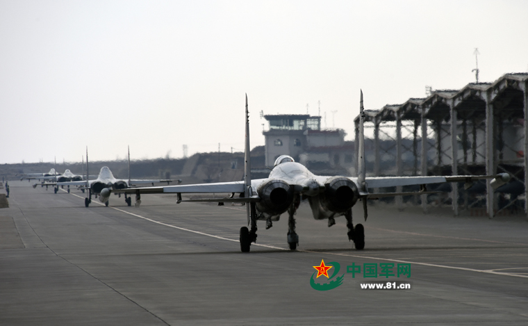 西部戰(zhàn)區(qū)空軍，守護邊疆，展現(xiàn)空軍力量，西部戰(zhàn)區(qū)空軍，邊疆守護者的空軍力量展現(xiàn)