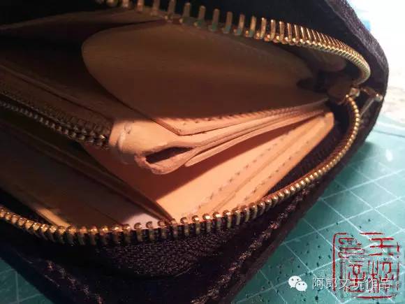 割完包的圖片欣賞，時(shí)尚潮流下的獨(dú)特魅力，時(shí)尚潮流下的割包圖片欣賞，獨(dú)特魅力的展現(xiàn)