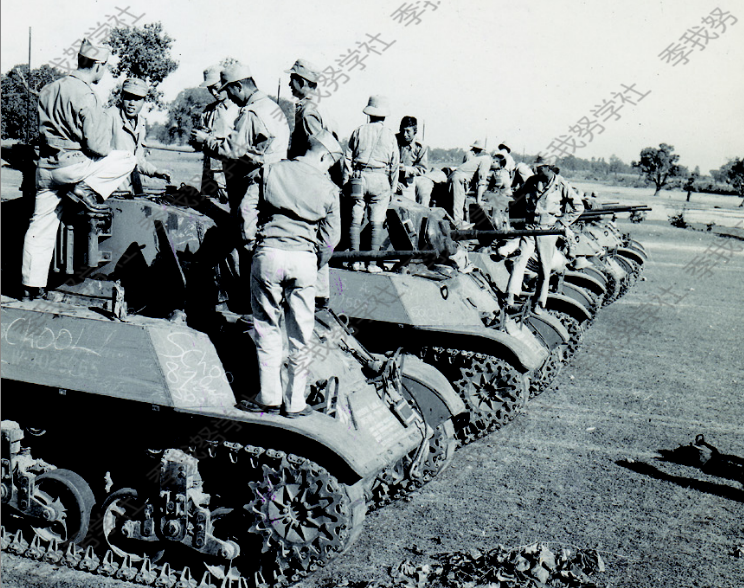軍官的職業(yè)特點(diǎn)與個(gè)人成長(zhǎng)之路，軍官職業(yè)特性解析，成長(zhǎng)之路的探究