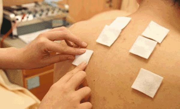 頸椎病三個(gè)動(dòng)作自愈方法——重拾頸椎健康，頸椎病自愈三動(dòng)作，重拾頸椎健康與舒適