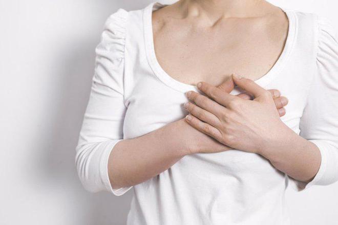 乳房捏著感覺里面有硬物，究竟是何物？解讀乳房健康的關鍵問題，解讀乳房健康的關鍵問題，乳房內硬物的真相與應對之道