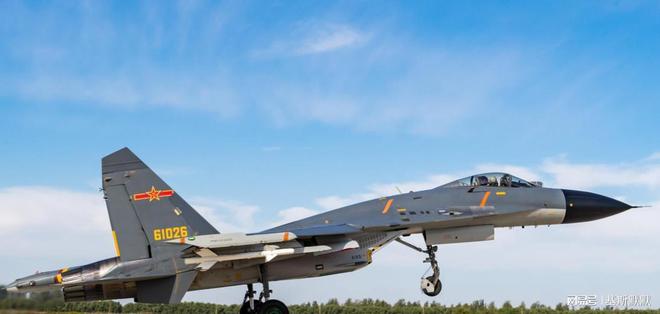 殲-11B戰(zhàn)機，揭秘中國空軍新一代戰(zhàn)斗機的先進性，揭秘殲-11B戰(zhàn)機，中國空軍新一代戰(zhàn)斗機的卓越性能