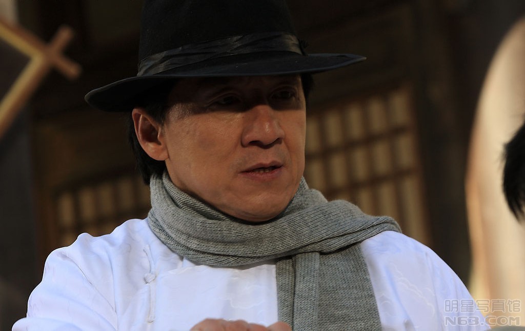成龍主演的電視劇大全，回顧經(jīng)典，探索影視傳奇，成龍影視傳奇，經(jīng)典電視劇大全與影視探索