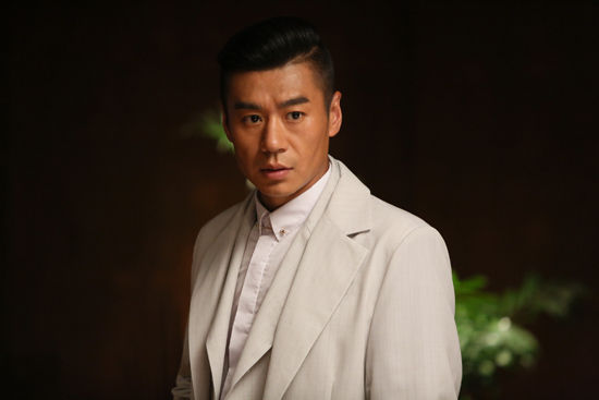演員徐佳個(gè)人簡歷——揭秘璀璨星途背后的故事，演員徐佳個(gè)人經(jīng)歷揭秘，星途背后的璀璨故事