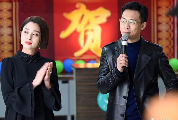 雞毛飛上天電視劇全集觀看免費——一部展現(xiàn)時代變遷的佳作，免費觀看雞毛飛上天，時代變遷的佳作電視劇全集