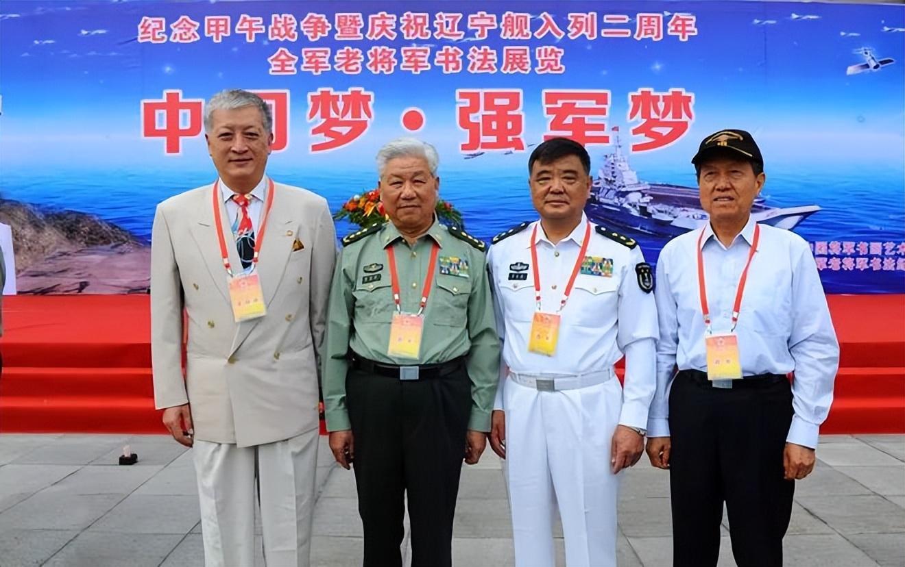 遼寧艦的艱難來歷，中國海軍走向藍(lán)水的里程碑，遼寧艦的歷程，中國海軍走向藍(lán)水的里程碑