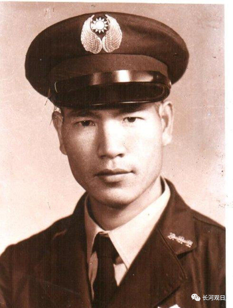 上將相當(dāng)于政府什么級(jí)別，職位等級(jí)與權(quán)責(zé)解析，上將相當(dāng)于政府高級(jí)領(lǐng)導(dǎo)級(jí)別，職位等級(jí)與權(quán)責(zé)解析詳解