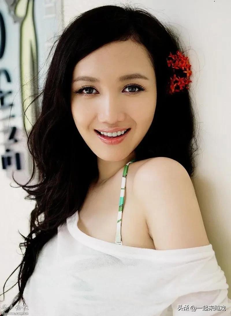 演員韓雯雯個(gè)人資料，揭秘?zé)赡慌竦姆欠谗攘?，熒幕女神韓雯雯的個(gè)人資料，揭秘其非凡魅力與演藝生涯