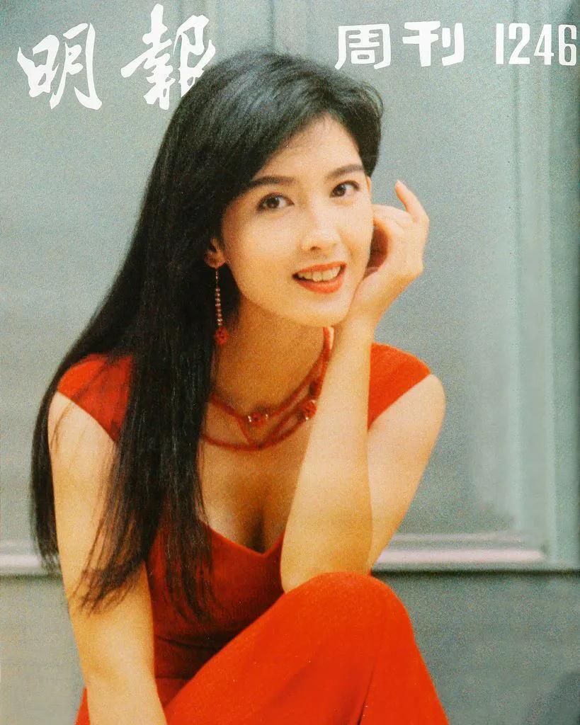 驚艷的女港星，璀璨閃耀的香港演藝界新星，香港演藝界新星璀璨閃耀，驚艷的女港星閃耀舞臺(tái)
