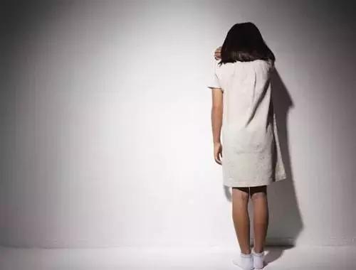 無(wú)痛人流手術(shù)時(shí)間與過(guò)程解析，一般幾分鐘完成？，無(wú)痛人流手術(shù)時(shí)間與過(guò)程詳解，手術(shù)一般幾分鐘完成？