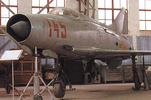 殲-12戰(zhàn)機(jī)，中國空軍的重要里程碑，殲-12戰(zhàn)機(jī)，中國空軍發(fā)展的重大里程碑